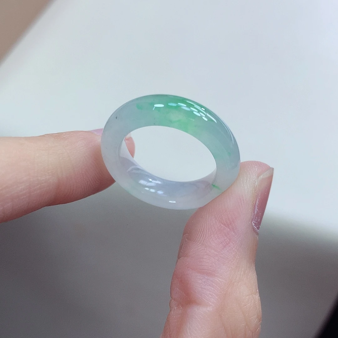 翡翠未镶嵌戒圈12号