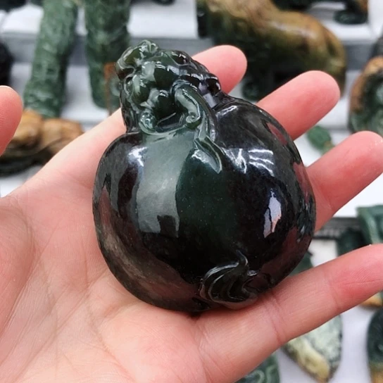 未镶嵌和田玉把件