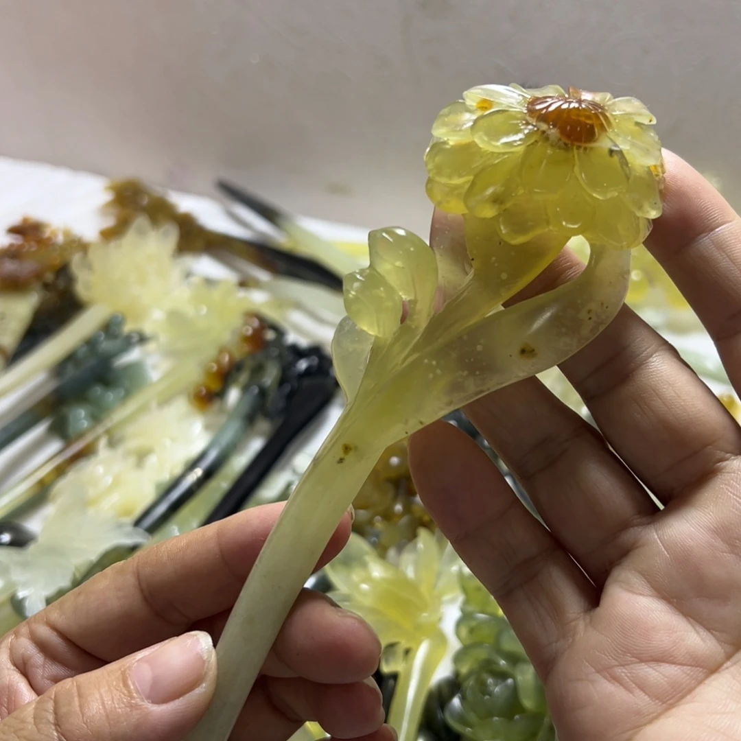 蛇纹石玉未镶嵌发饰