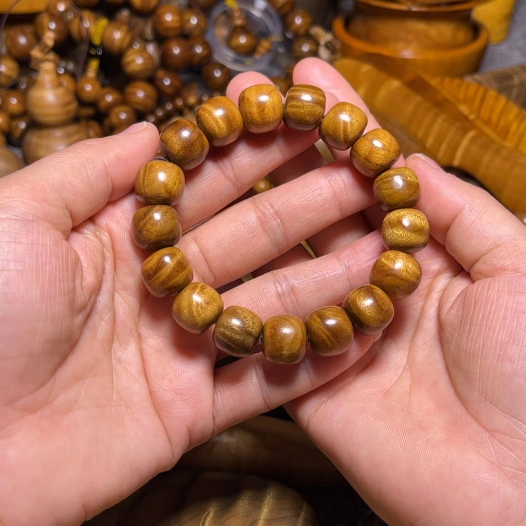 金丝楠满花纹老型珠