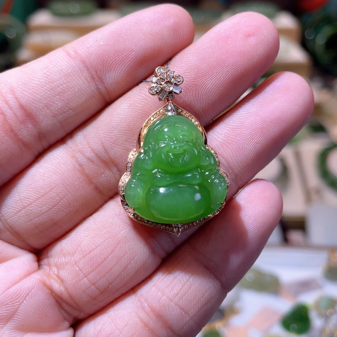 和田玉18K金镶嵌颈饰收藏级碧玉苹果绿佛公