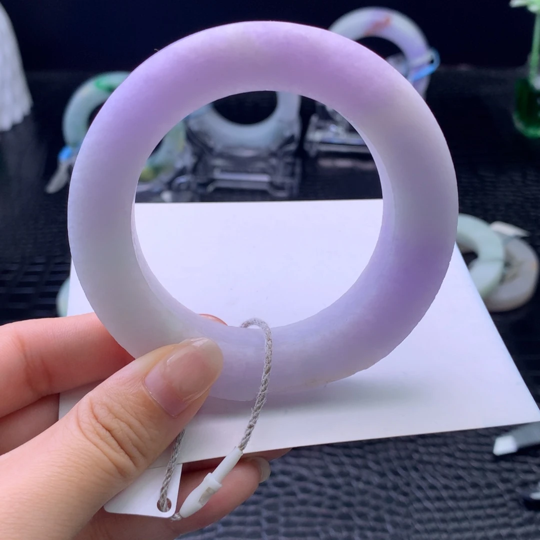 定制翡翠未镶嵌手镯