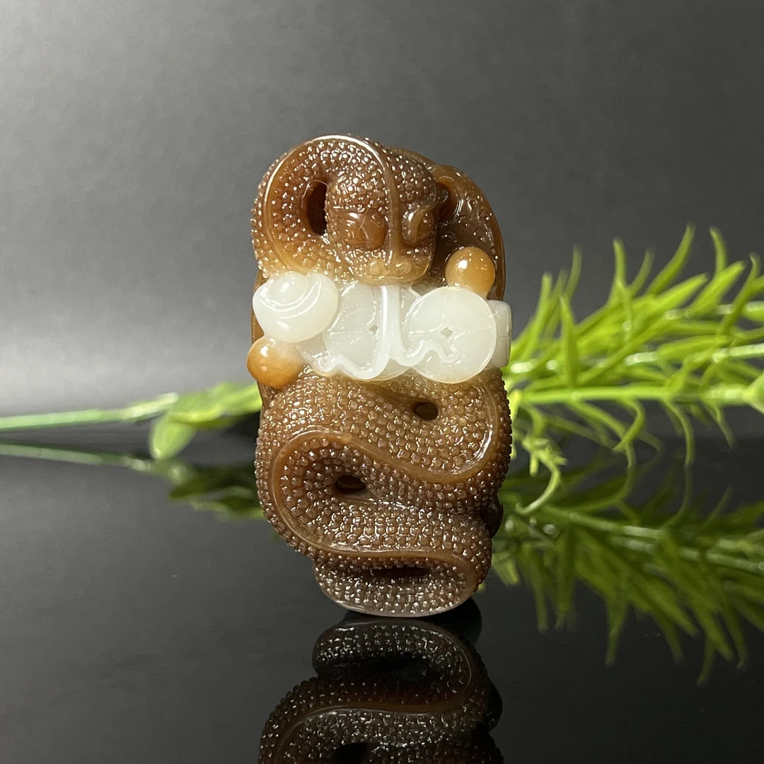 1230GC8821和田玉挂件