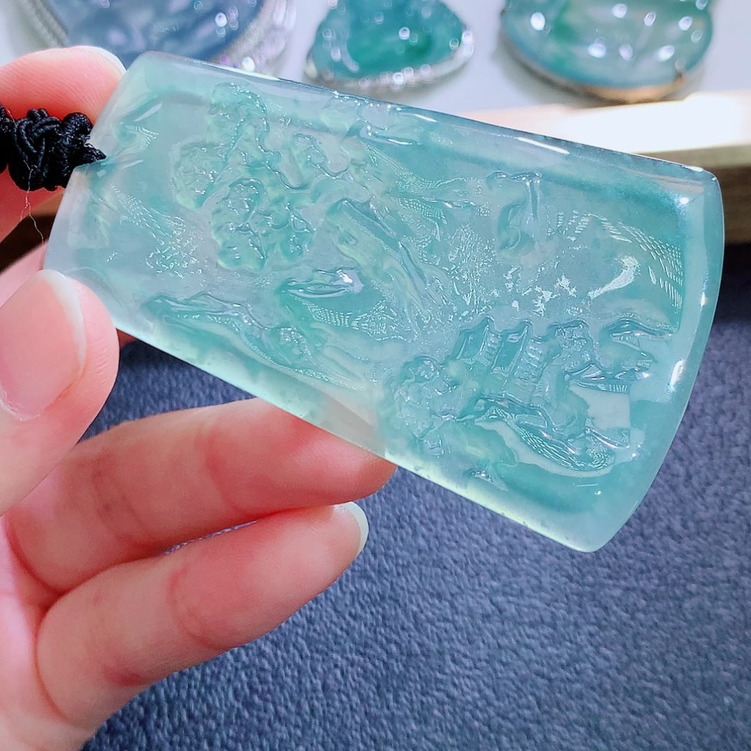 翡翠未镶嵌颈饰翡翠