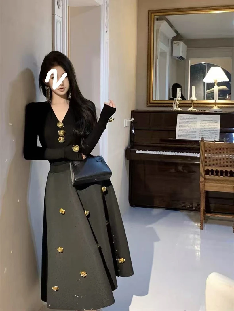 2025欧货千金风高级韩系玫瑰洋气轻熟气质v领显瘦连衣裙8831