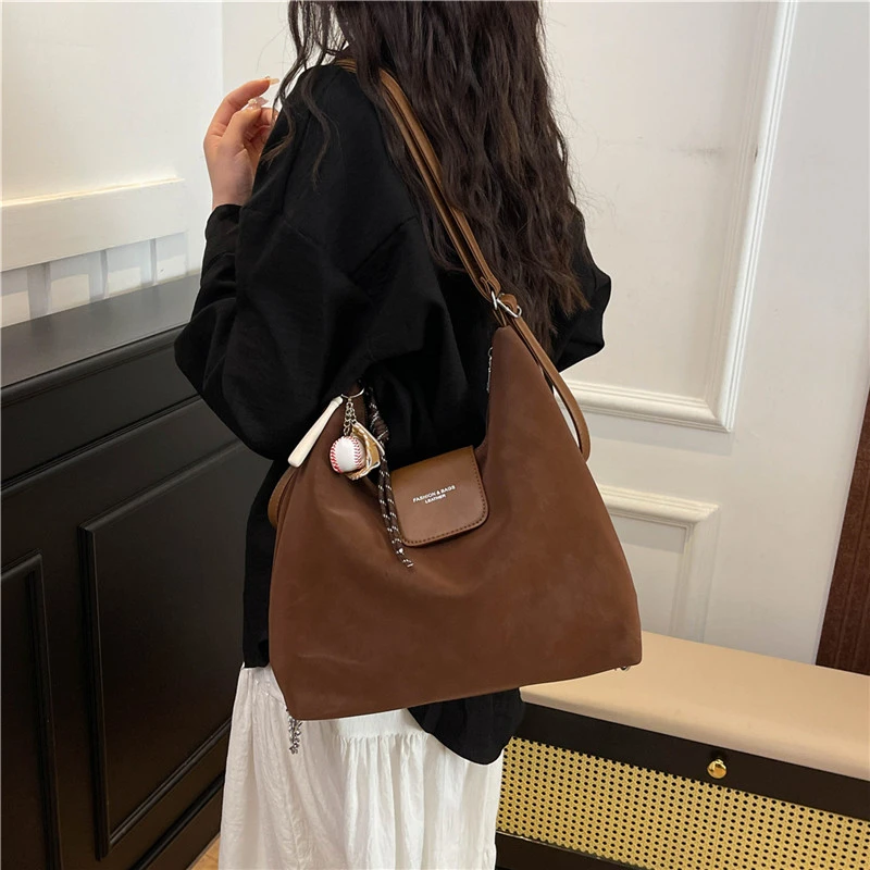 纯色托特包斜挎包复古潮流麂皮绒质感包包洋气肩包城市机能风女包