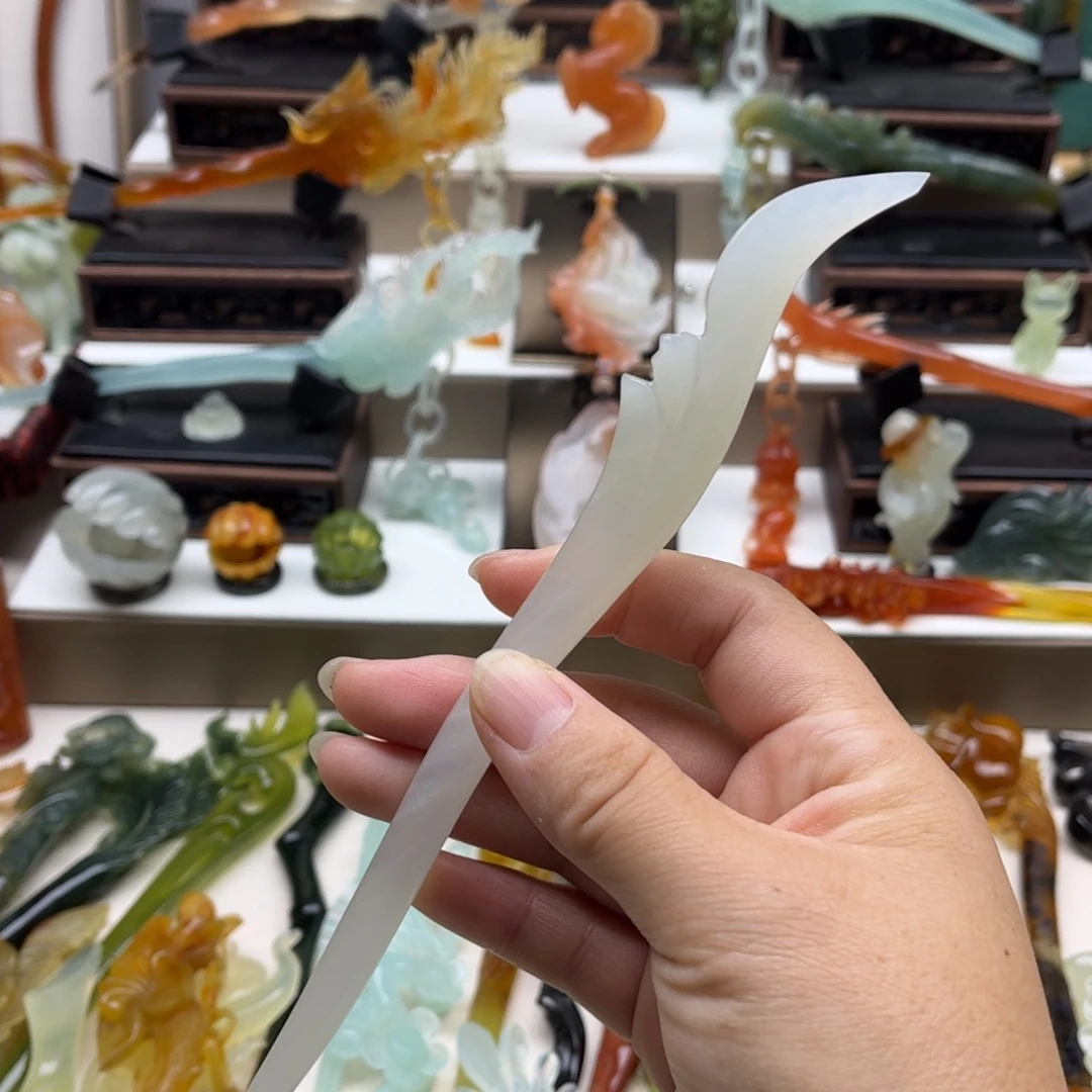蛇纹石玉未镶嵌岫玉发簪