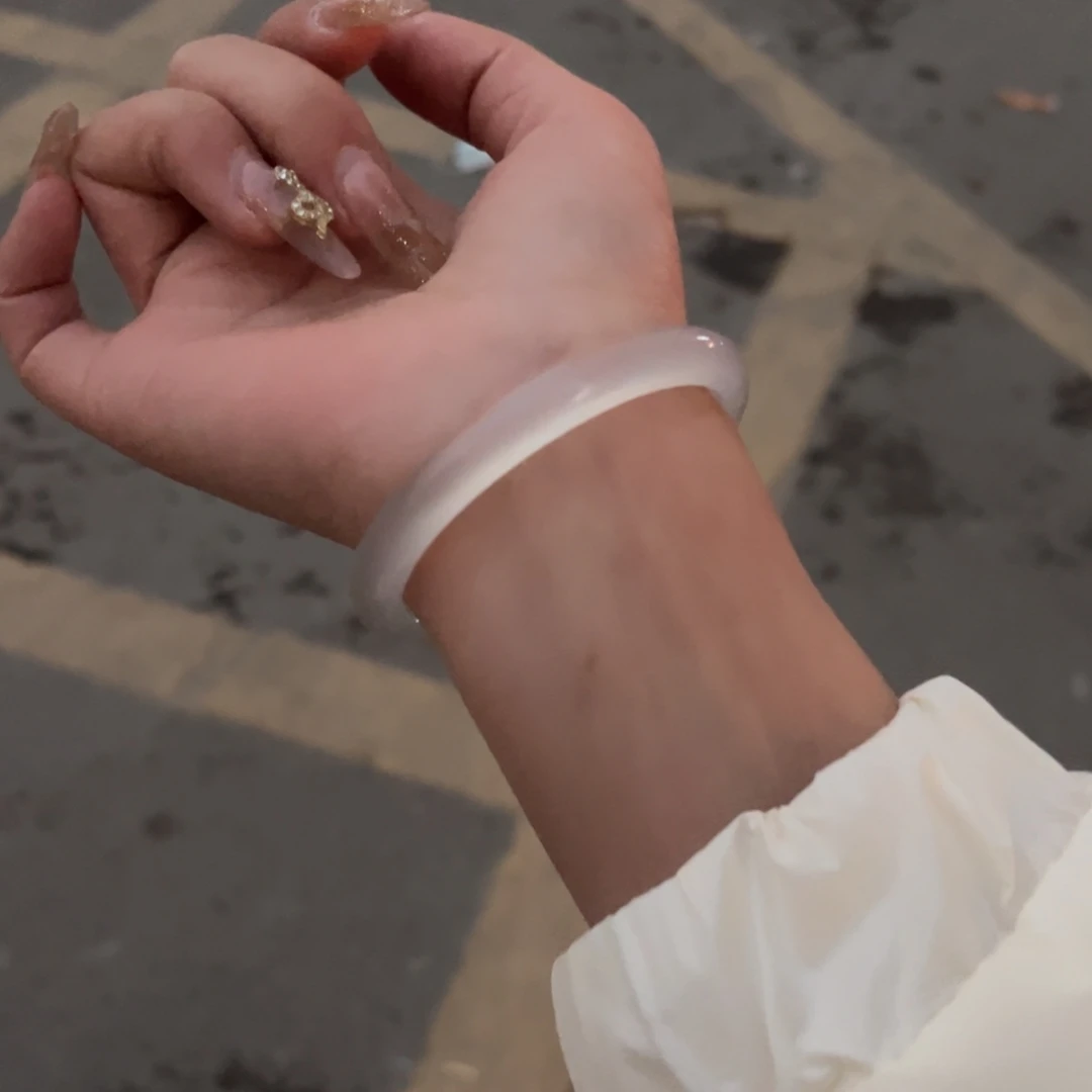 玛瑙/玉髓手镯未镶嵌不****%