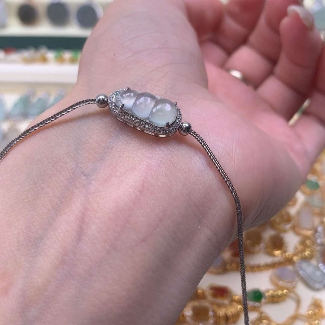 颈饰银S925镶嵌翡翠豆子手链