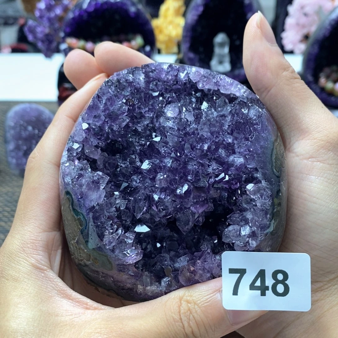 紫晶未镶嵌大型摆件（非配饰）