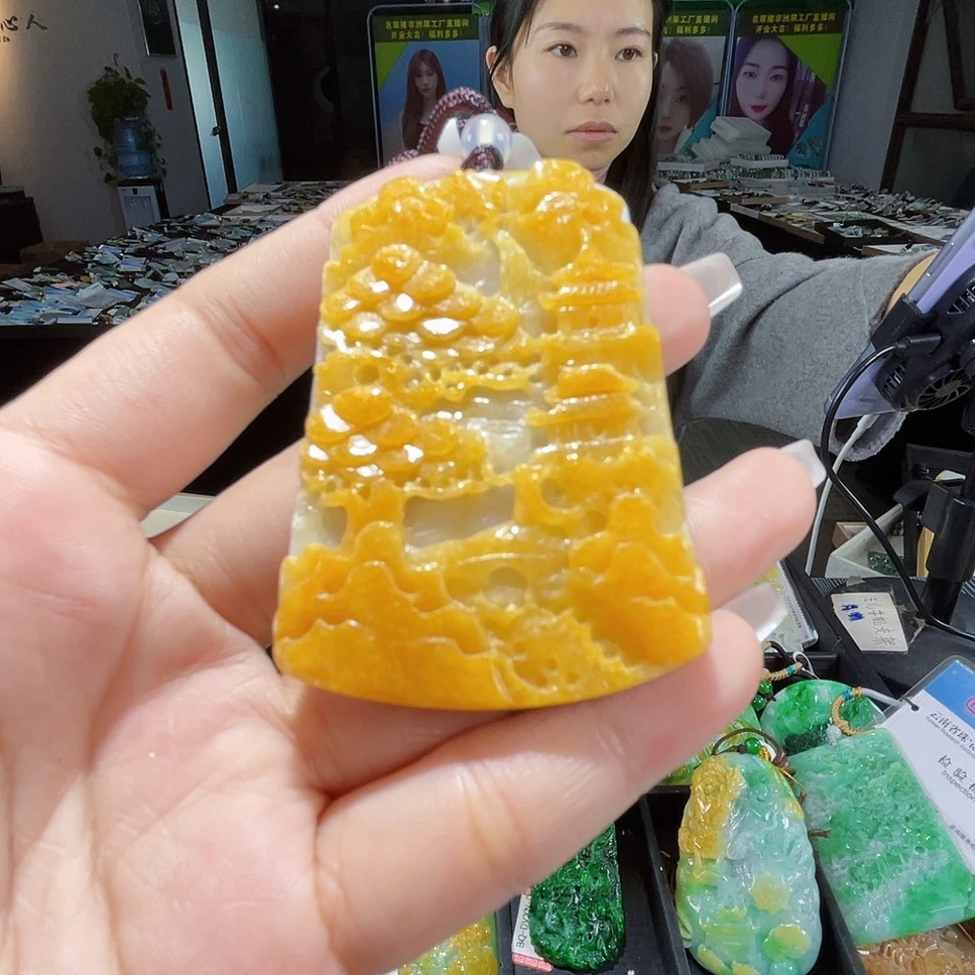 颈饰未镶嵌翡翠一