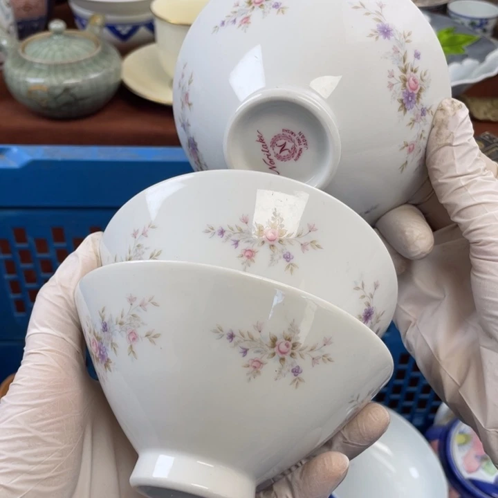 他家瓷器真美…开播了