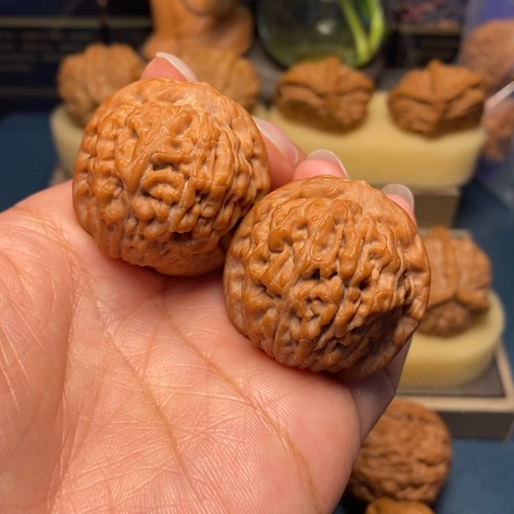 【闪购商品】把件文玩核桃莲花