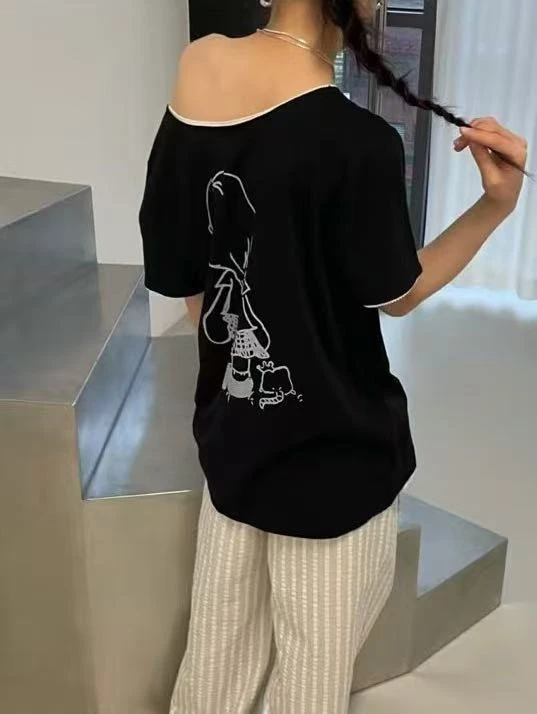 泡菜u领舒适T恤 夏季黑色宽松圆领洋气（No退）
