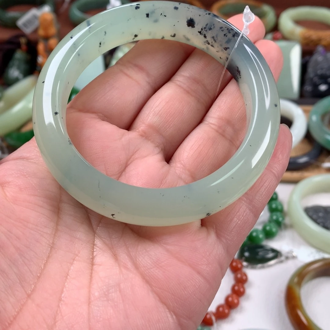 岫玉手镯未镶嵌59_60口径