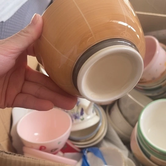 罐***头瓷满25米包邮，默认微瑕