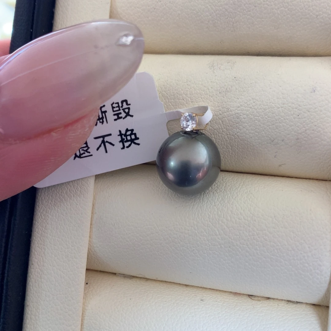 颈饰18K金镶嵌海水珍珠