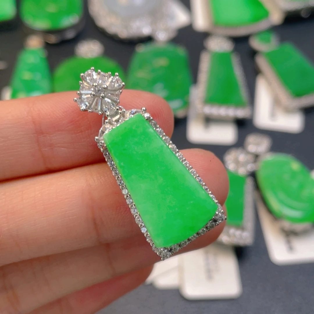 翡翠银S925镶嵌颈饰