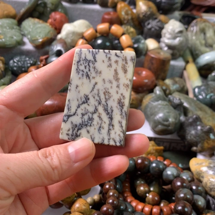 未镶嵌蛇纹石玉把件