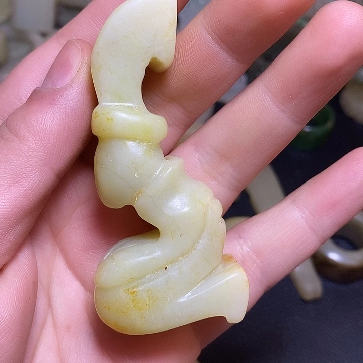 和田玉（糖玉）未镶嵌颈饰