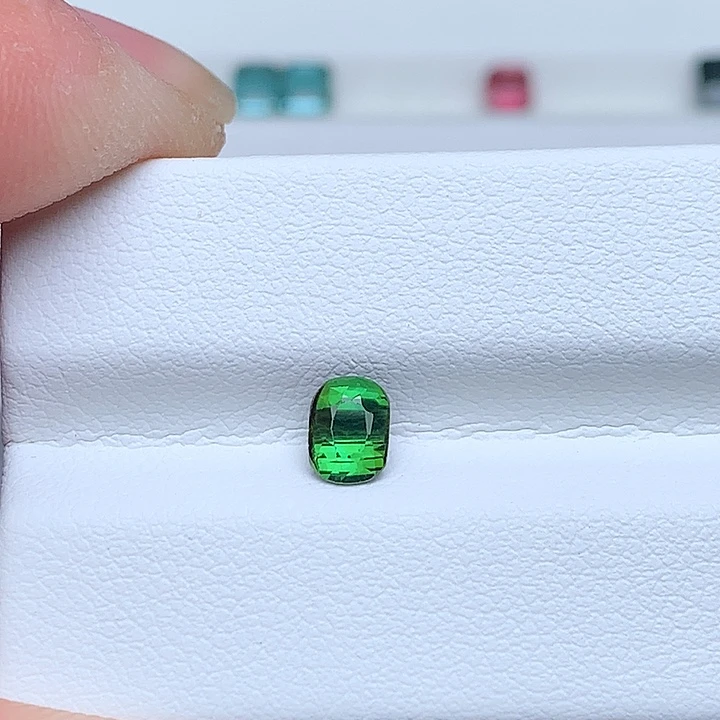 未镶嵌碧玺珠宝半成品0.6克拉