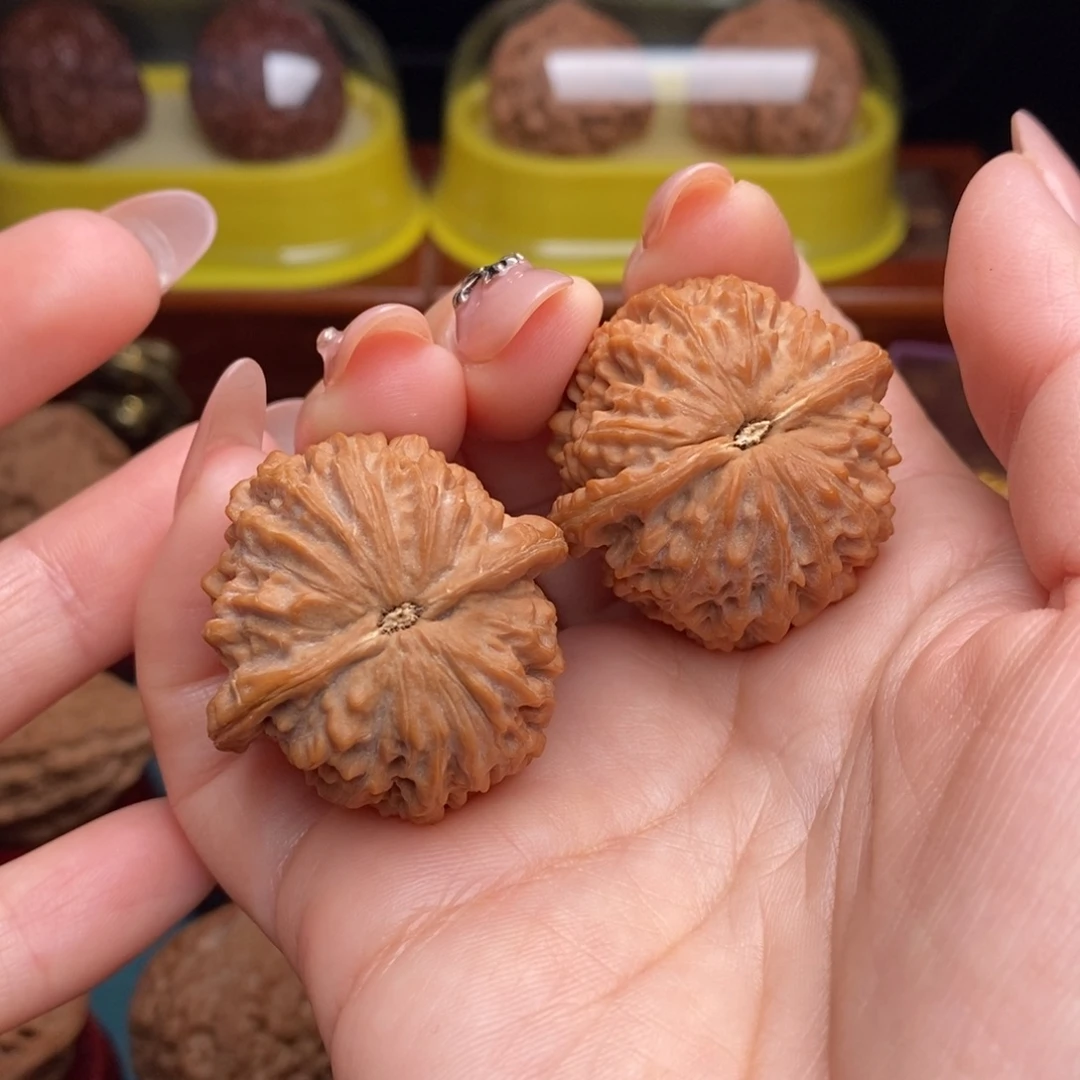 文玩核桃吊坠35荔枝纹