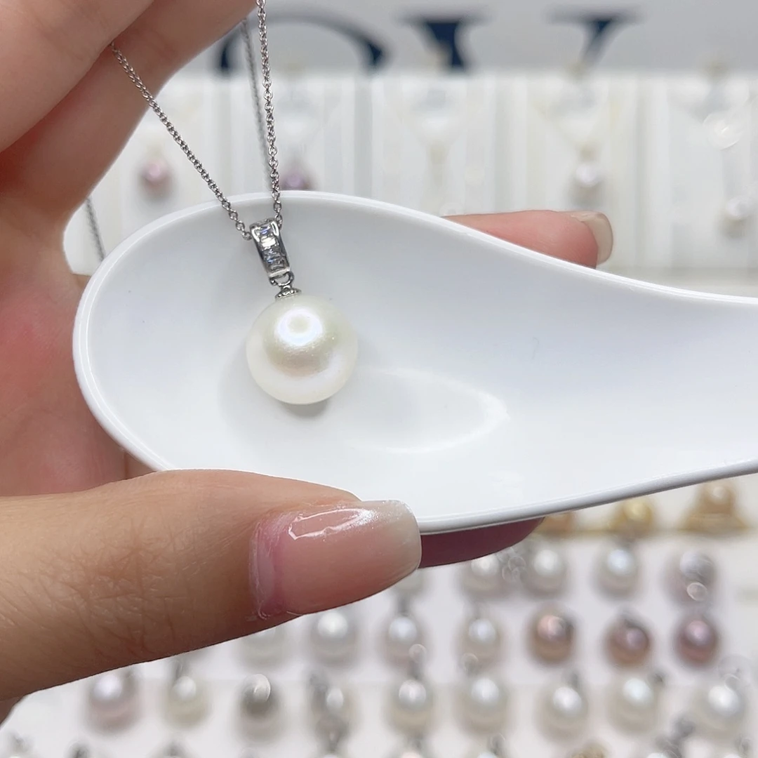 淡水珍珠未镶嵌吊坠(赠链)