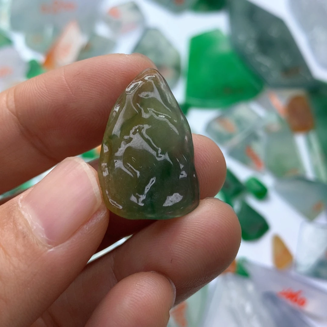 定制翡翠未镶嵌天然翡翠