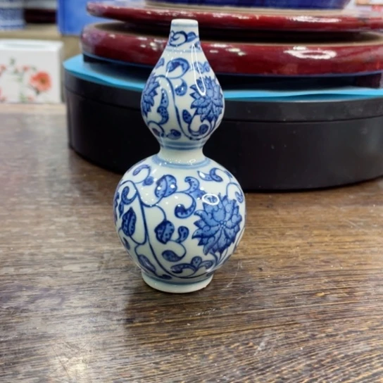 全手工釉下花鸟摆件全手工釉下青花葫芦瓶