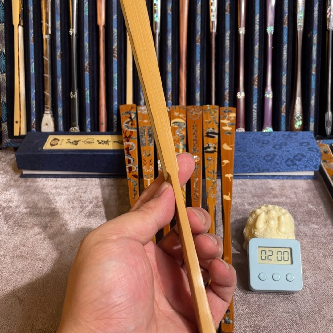 扇子手工制作工艺精湛