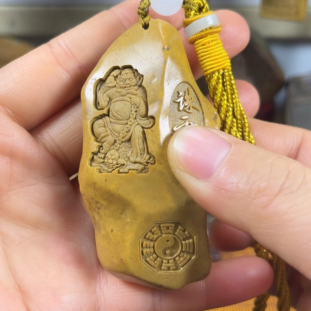 新疆戈壁石原石雕刻
