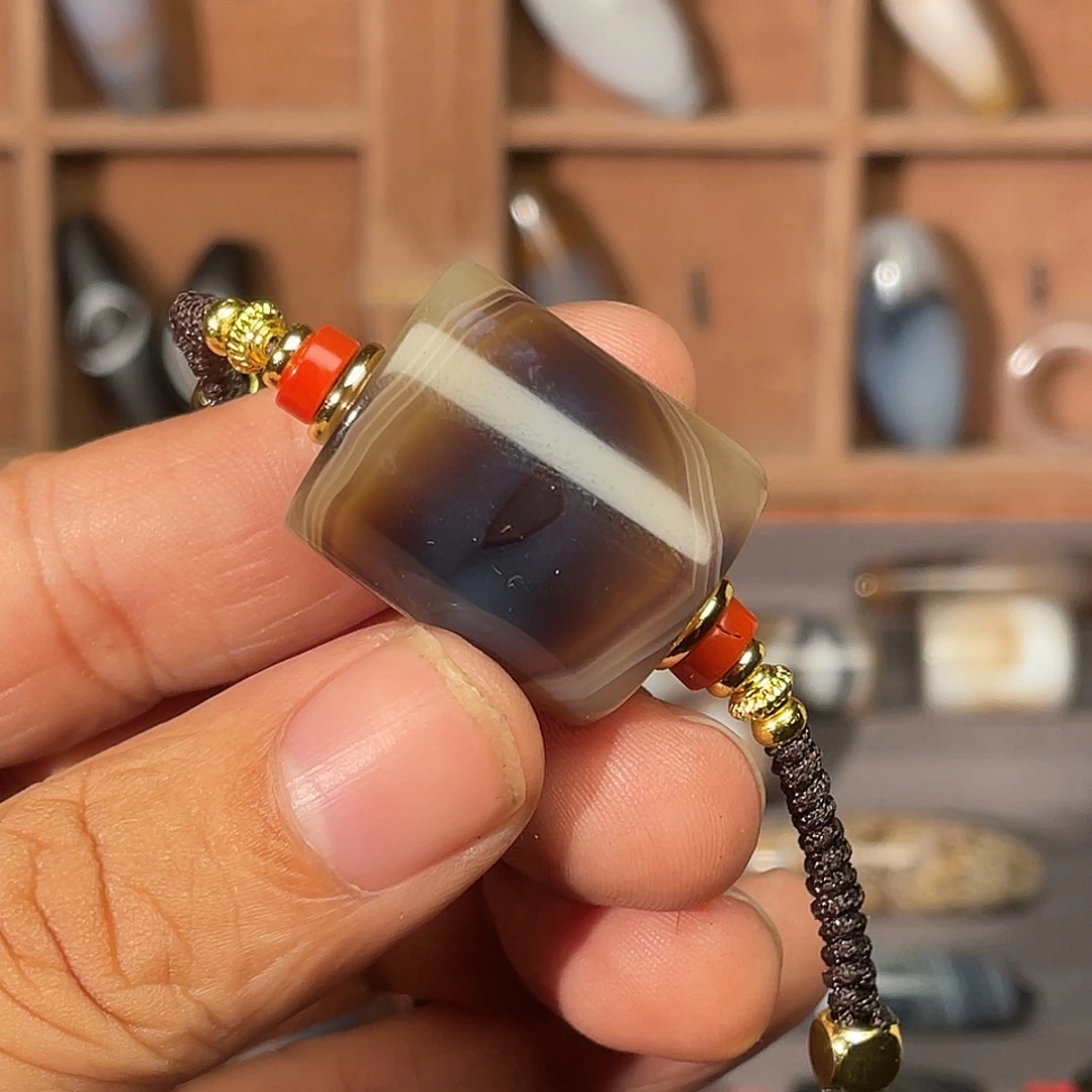 玛瑙/玉髓合金颈饰