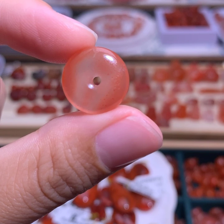 南红玛瑙未镶嵌珠宝半成品平安扣