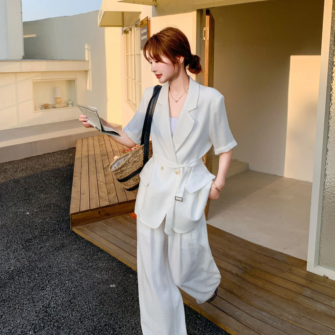 高级感西装套装女2025夏新款韩系减龄松弛感短袖西服阔腿裤两件套