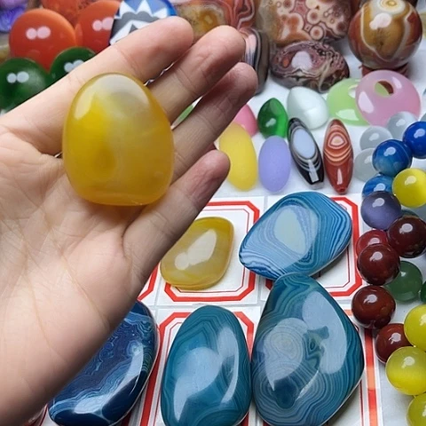 玛瑙/玉髓颈饰未镶嵌