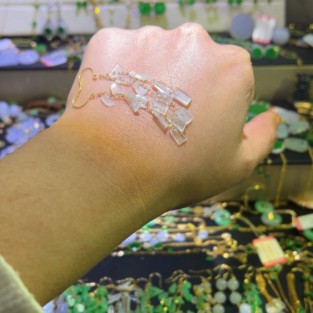 颈饰18K金镶嵌翡翠支持复检，缅料