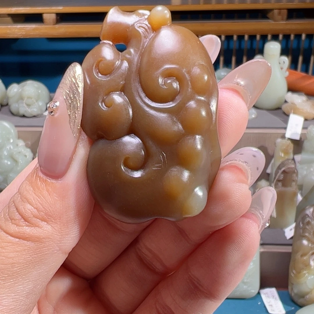 和田玉（糖玉）未镶嵌颈饰