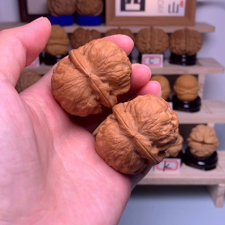 文玩核桃把件44达摩元宝42尺