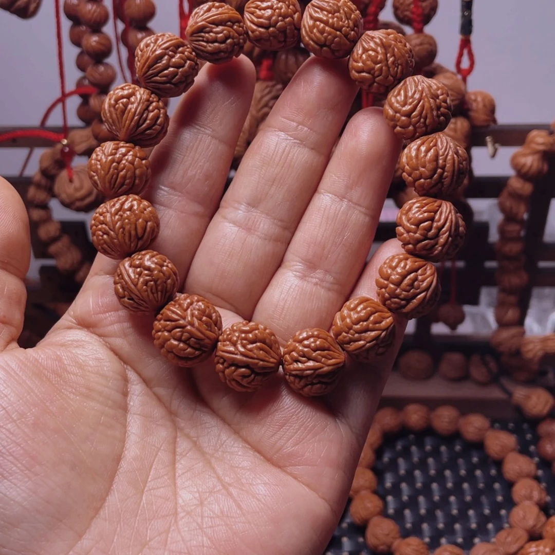 木质类龙纹桃枭手串