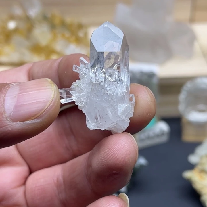石材天然巴基斯坦白水晶家居摆件