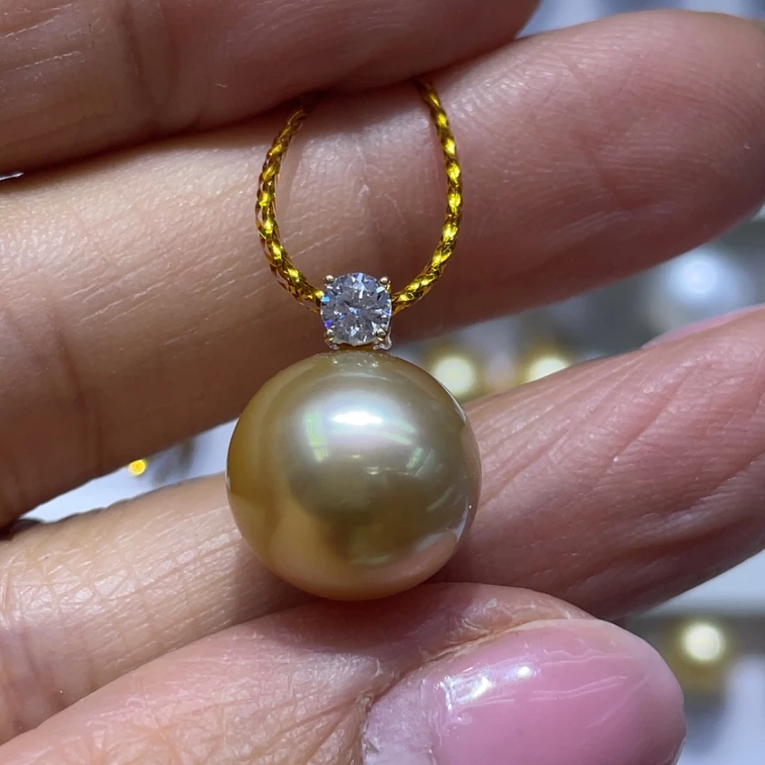 颈饰海水珍珠18K金镶嵌12.8浓金