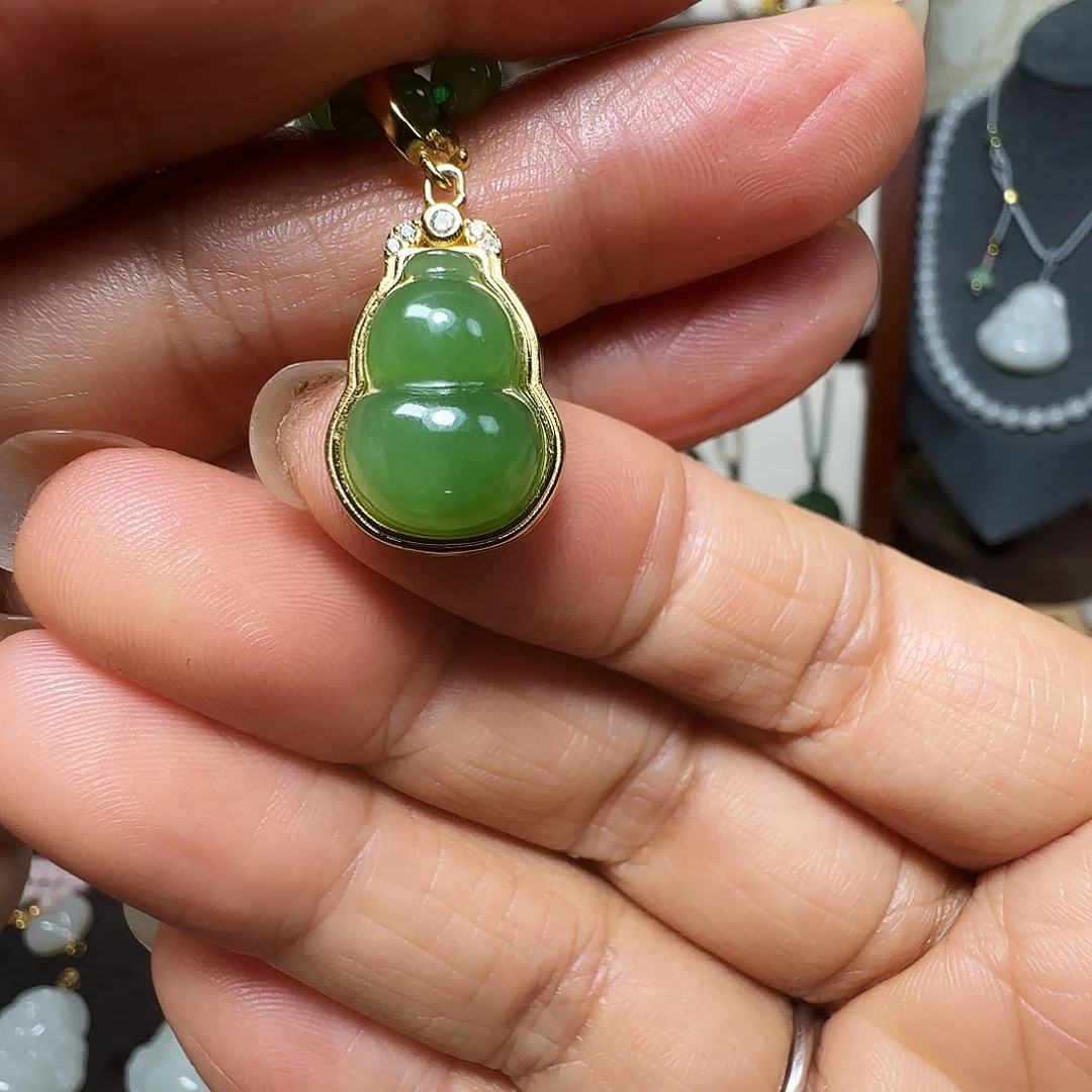 和田玉未镶嵌吊坠(不含链)
