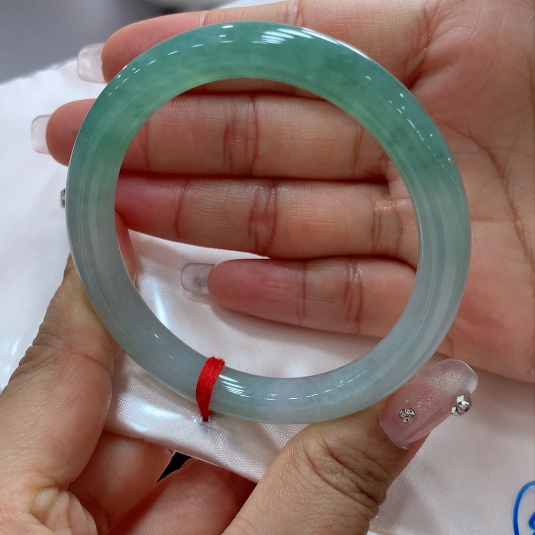 翡翠手镯未镶嵌买断