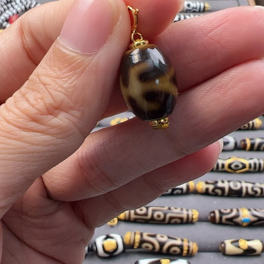 【闪购商品】玛瑙/玉髓颈饰银S925镶嵌一个