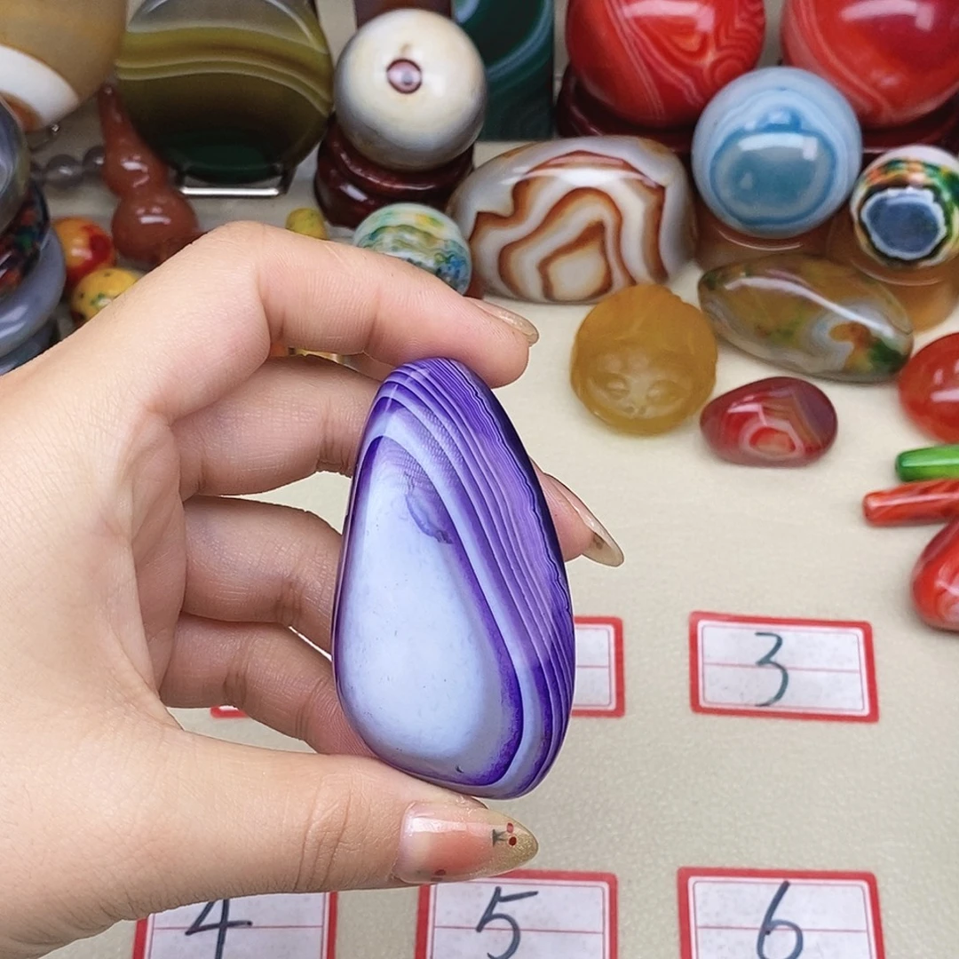 玛瑙/玉髓未镶嵌珠宝奇石