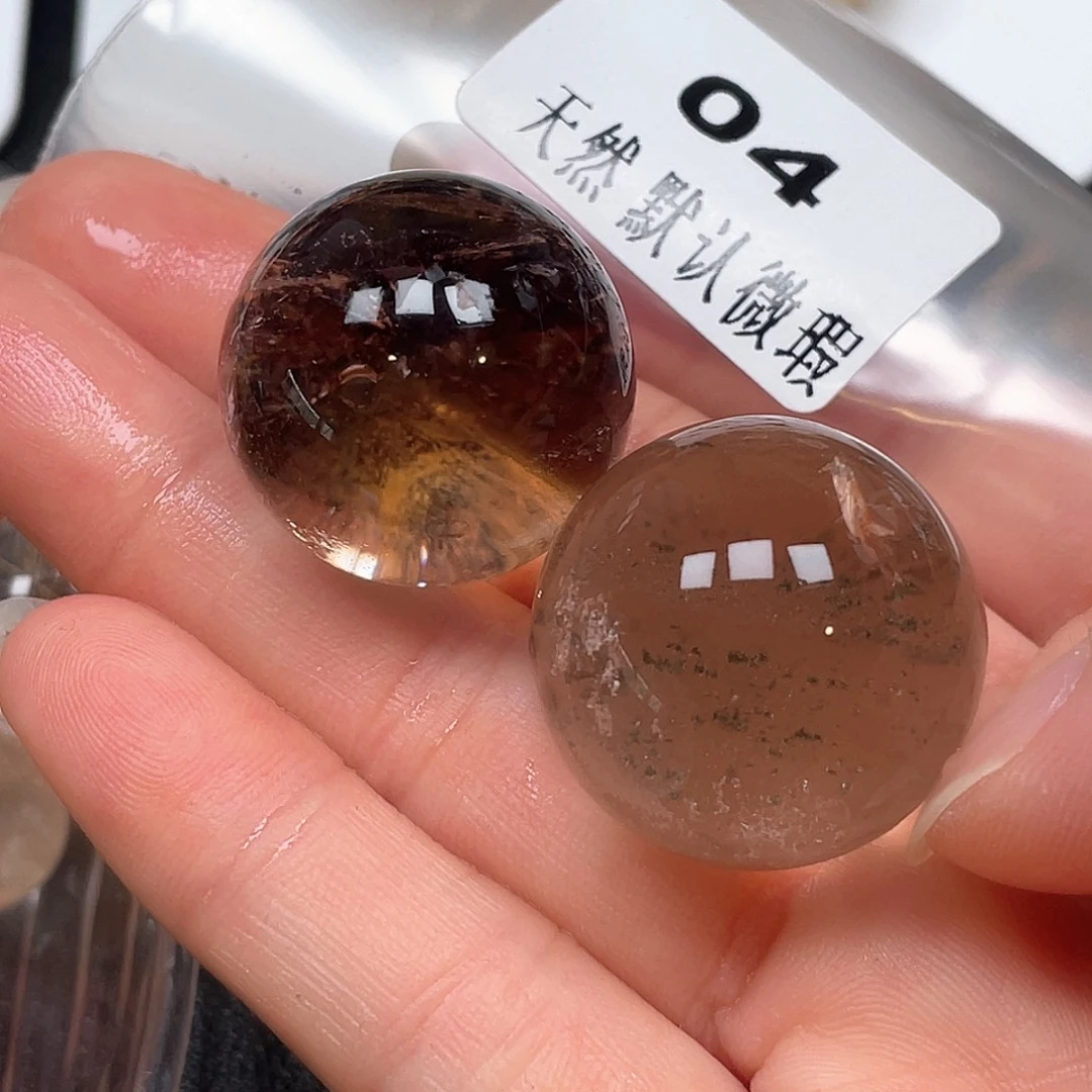 行***思未镶嵌吊坠(不含链)水晶