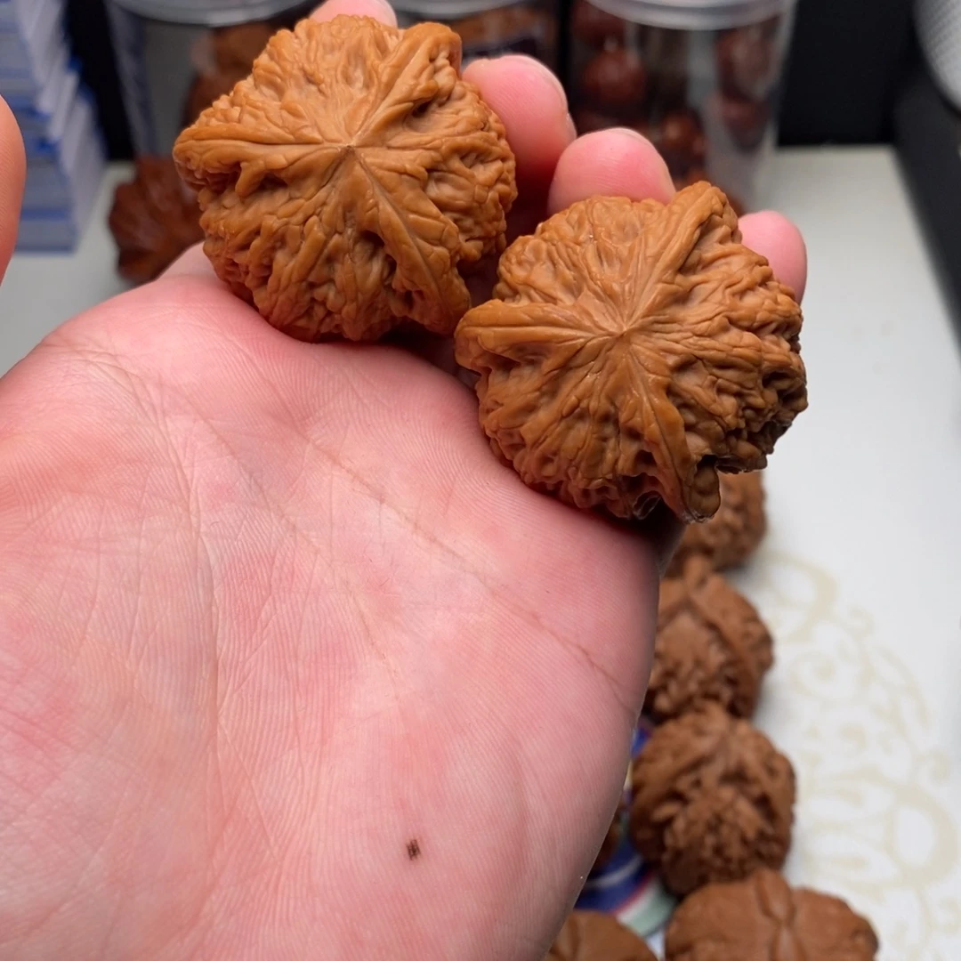 文玩核桃把件铁锤奔