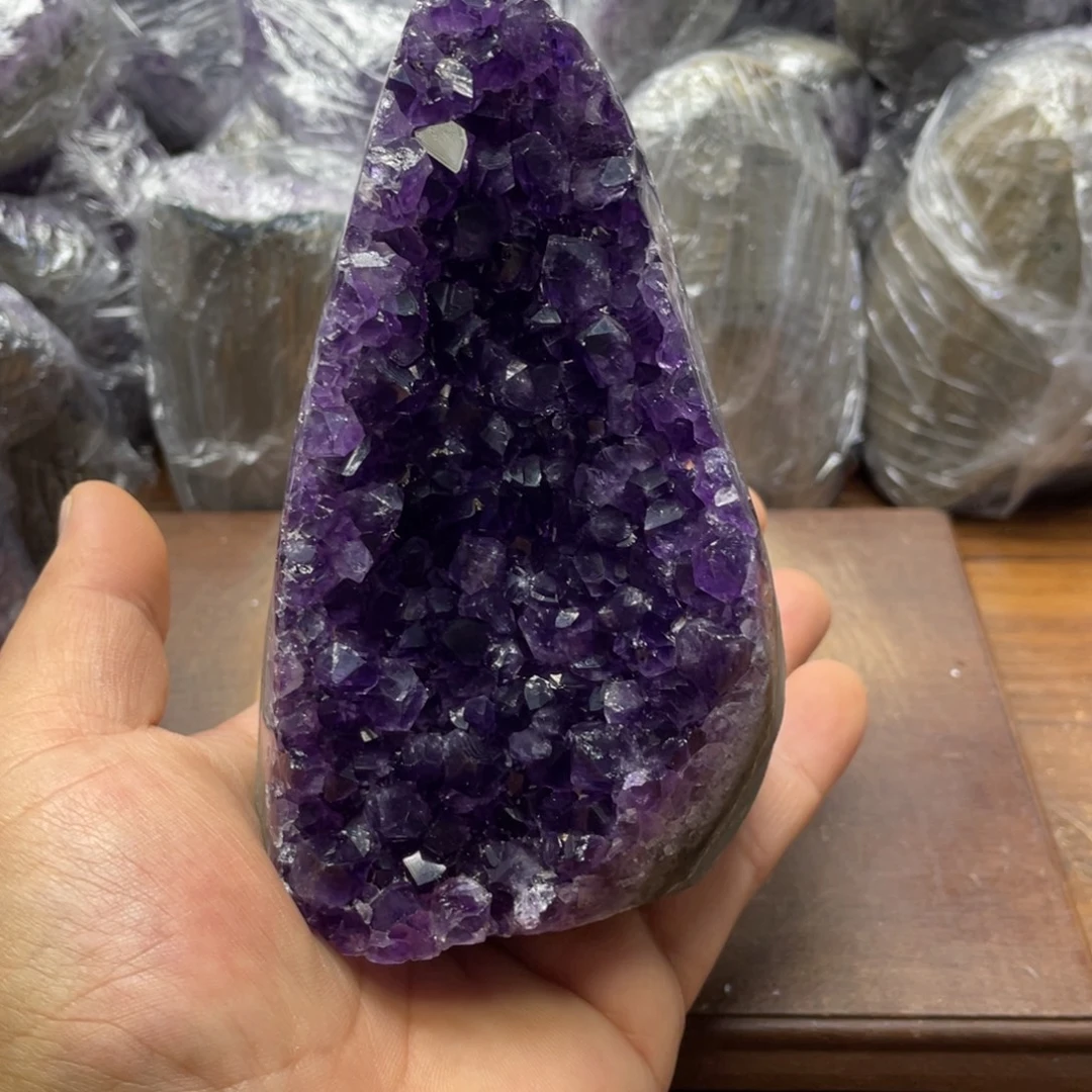 Y***作大型摆件（非配饰）水晶未镶嵌