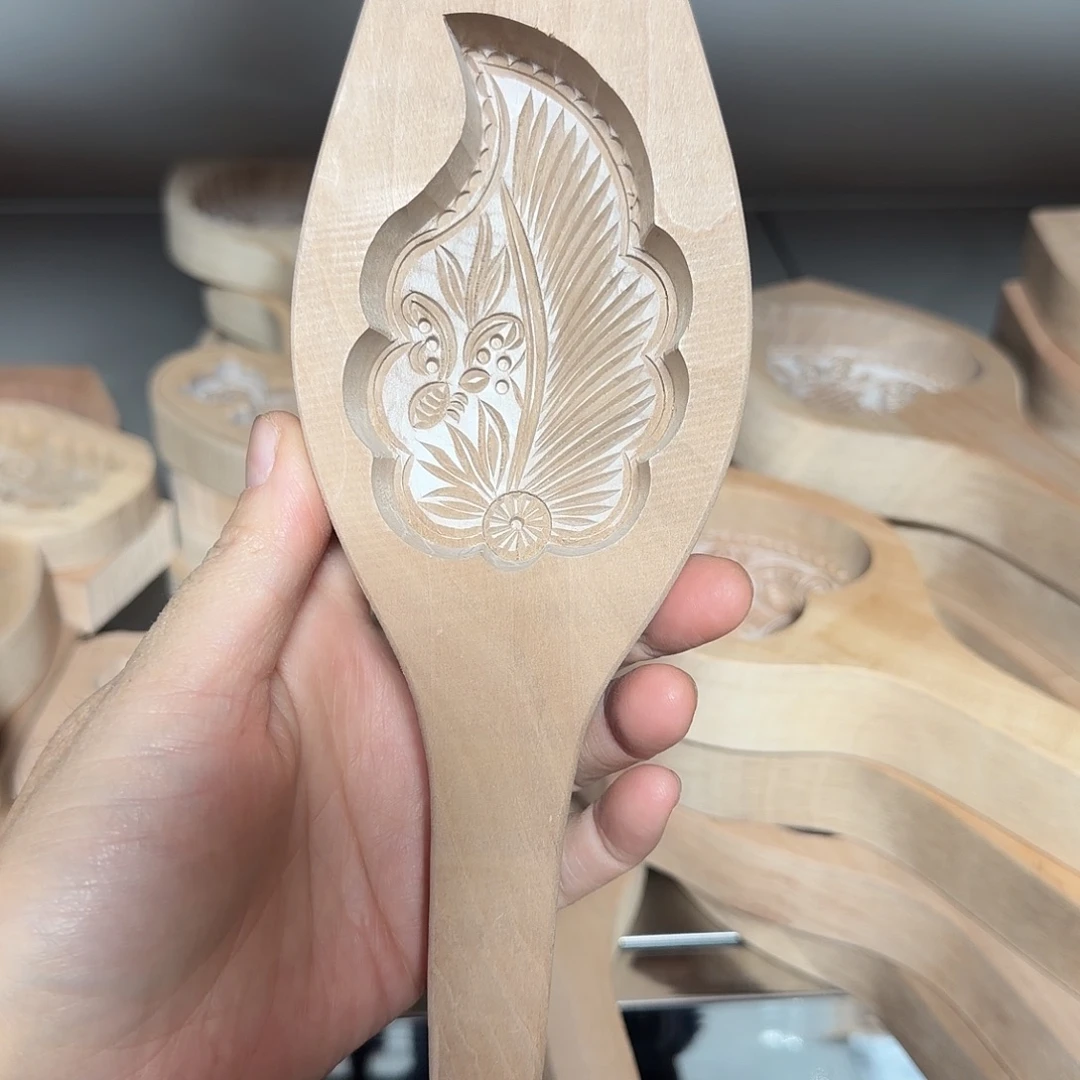 梨木精雕王师傅作品叶子