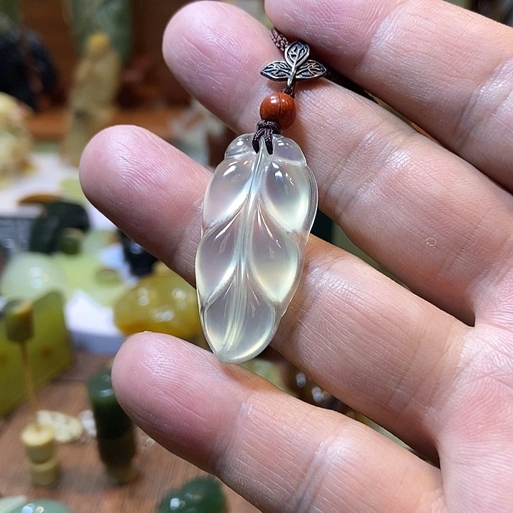 蛇纹石玉未镶嵌珠宝奇石